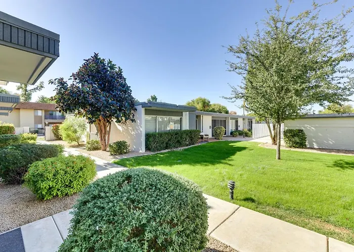 1 Mi To Old Town! Snowbird Escape W/ Pool Access Holiday home *