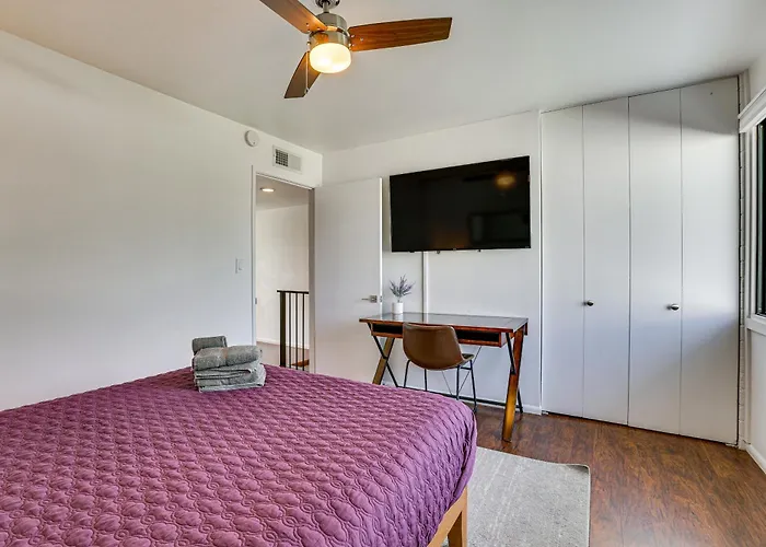 1 Mi To Old Town! Snowbird Escape W/ Pool Access Scottsdale