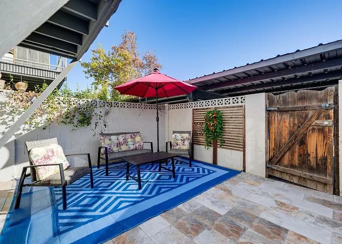 Holiday home 1 Mi To Old Town! Snowbird Escape W/ Pool Access Scottsdale