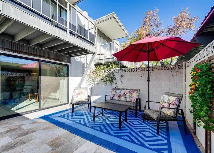 1 Mi To Old Town! Snowbird Escape W/ Pool Access Holiday home